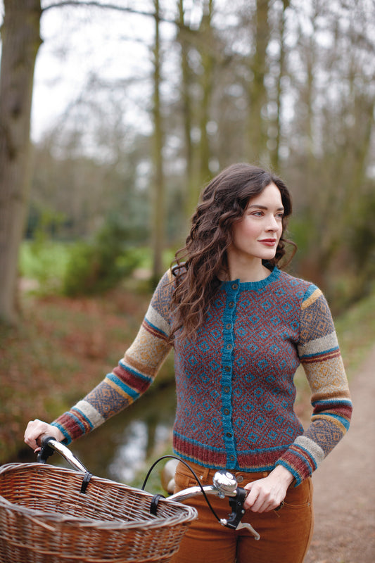 Rowan Magazine No. 66 - Bookbound & Focus - valleywools