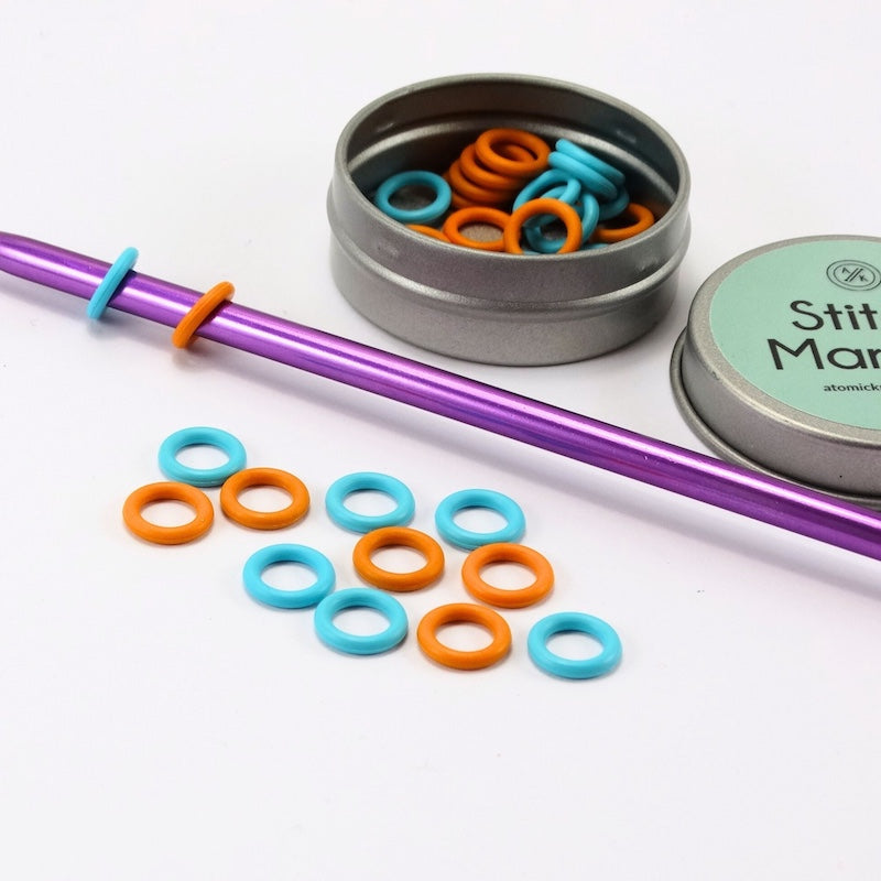Atomic Knitting 30 EPDM Snag-Free Rubber Knitting Stitch Markers & Tin