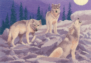 Heritage Crafts Power & Grace Wolves by John Clayton - valleywools